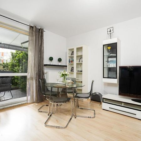 Cozy Apartment Karpia 17 With Terrace In Poznan By Noclegi Renters Zewnętrze zdjęcie