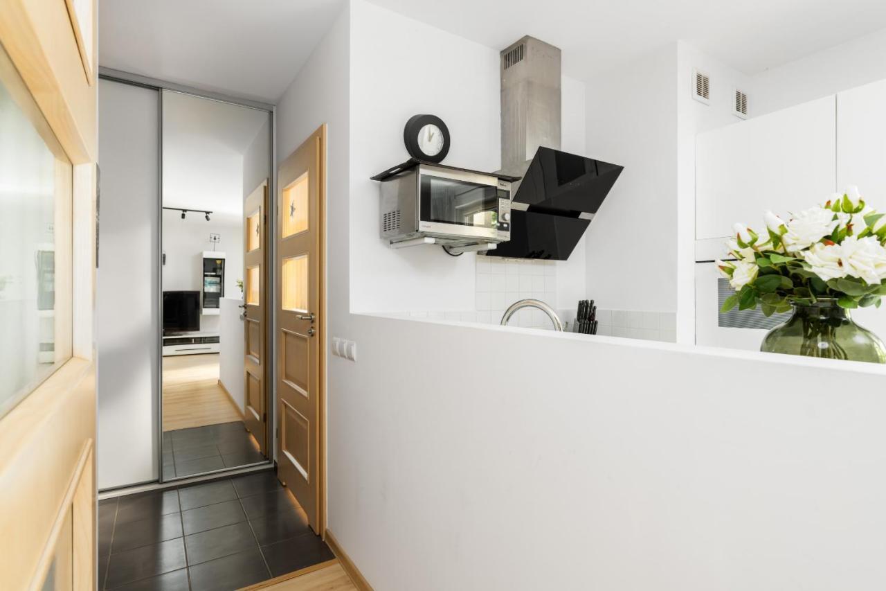 Cozy Apartment Karpia 17 With Terrace In Poznan By Noclegi Renters Zewnętrze zdjęcie