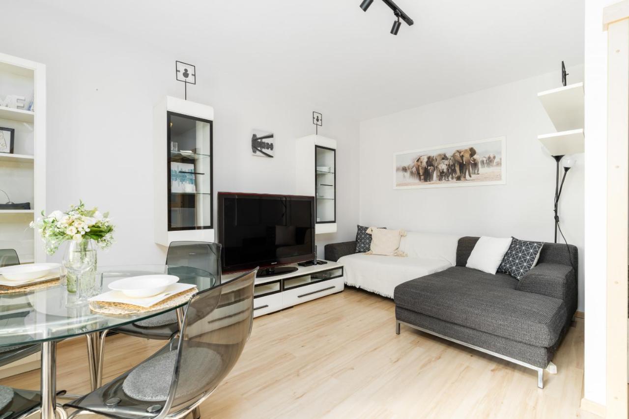 Cozy Apartment Karpia 17 With Terrace In Poznan By Noclegi Renters Zewnętrze zdjęcie