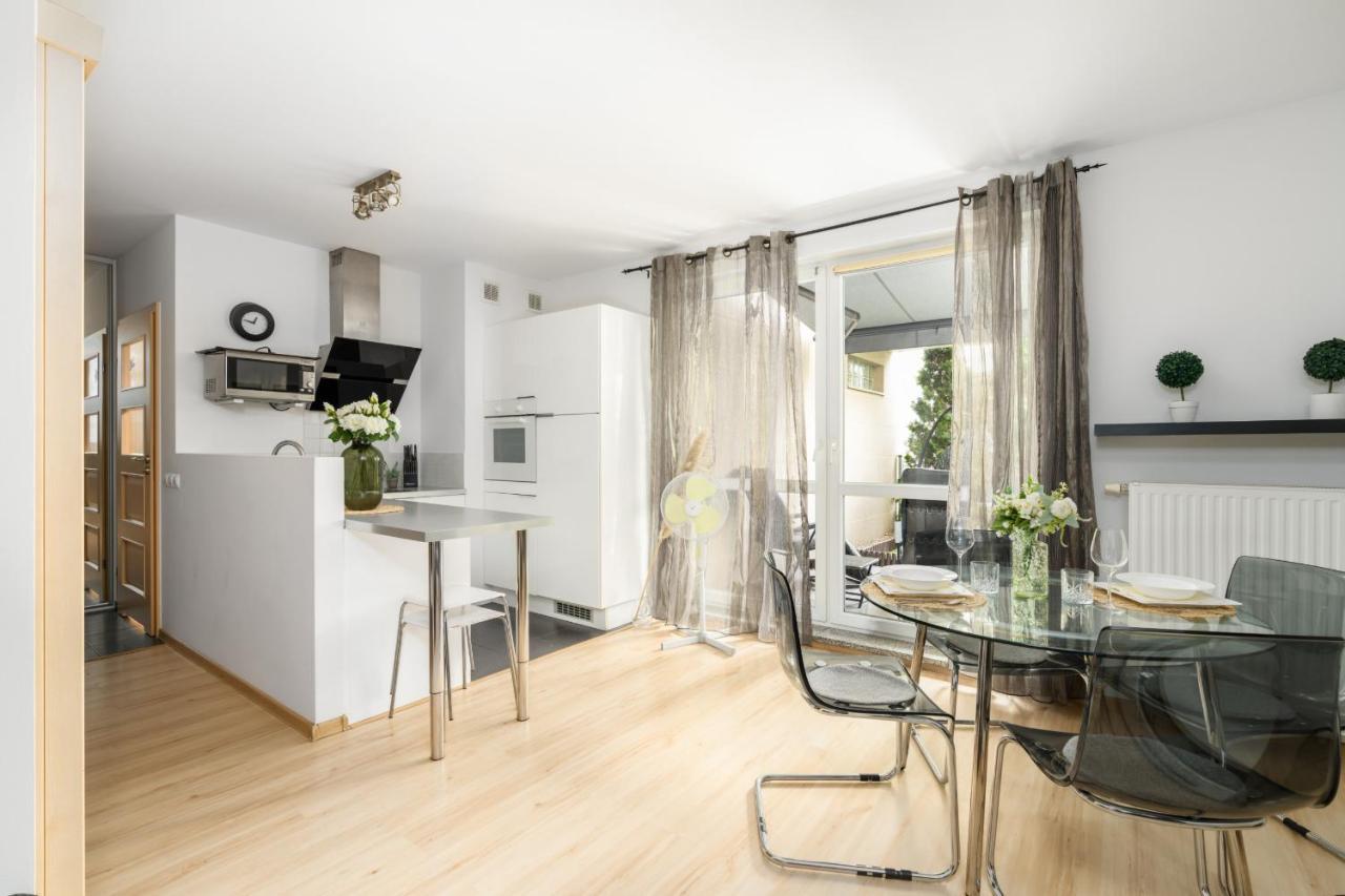 Cozy Apartment Karpia 17 With Terrace In Poznan By Noclegi Renters Zewnętrze zdjęcie